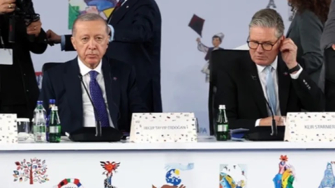 Cumhurbaşkanı Erdoğan, zirveden barış çağrısı yaptı