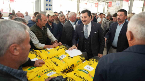 Yenişehir Belediyesi’nden çiftçiye tarihi destek