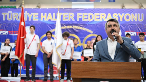 NAİM SÜLEYMANOĞLU SPOR KOMPLEKSİ’NDE HALTER RÜZGARI