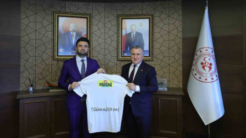Enes Çelik’ten Gençlik ve Spor Bakanı’na teşekkür ziyareti