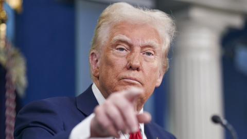 Trump, Avrupa Birliği'ne yüzde 50 gümrük vergisi uygulanmasını önerdi