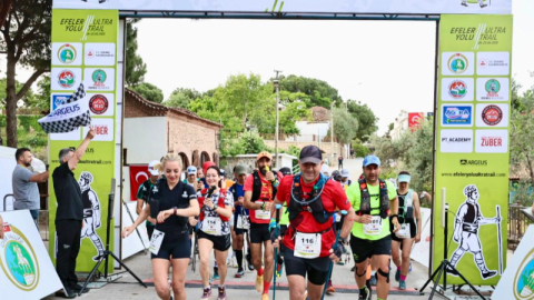 Efeler Yolu Ultra Trail’de start verildi