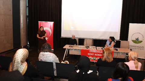 Osmangazi’de kadınlar menopoza karşı bilgilendirildi