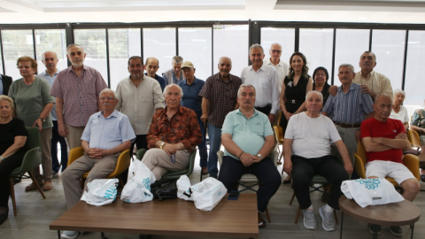 Nilüfer’de huzurevlerinde babalar günü kutlaması