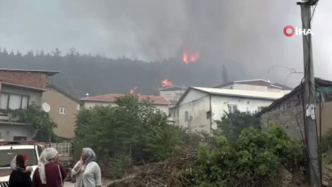 Bursa’da orman yangını köydeki evlere sıçradı! Büyük panik yaşanıyor