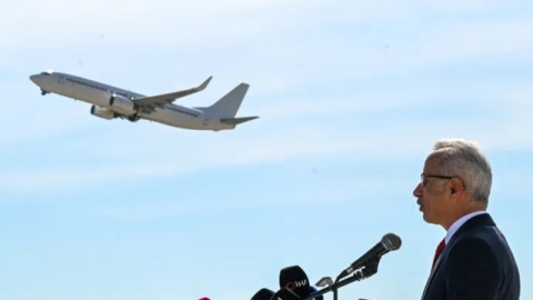 Bakan Uraloğlu, İstanbul Havalimanı'nın rekor kırdığını açıkladı