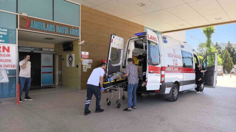 İnegöl'de işçi suntaların altında kalarak yaralandı