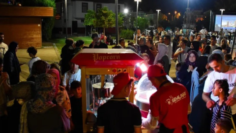 Gemlik’te açık hava sinema keyfi