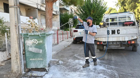 İzmir Karabağlar’da temizlik çalışmaları başlatıldı