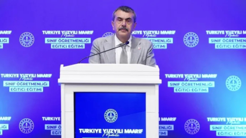 Bakan Tekin'den serbest kıyafet açıklaması