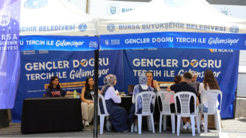 Üniversite tercihlerine Büyükşehir'den yardım
