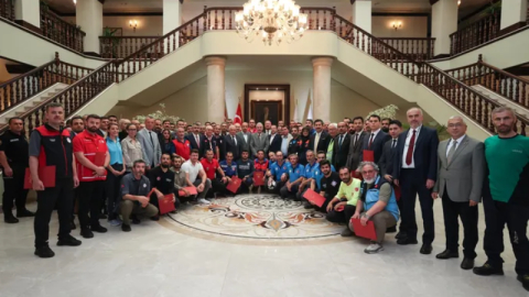 Vali Ayyıldız, yangın kahramanlarını ağırladı