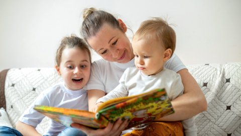 İçine kapanık çocukların davranışları çok şey anlatabilir