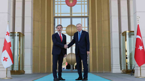 Cumhurbaşkanı Erdoğan, Gürcistan Cumhurbaşkanı Kavelashvili’yi karşıladı