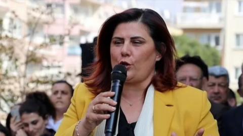 Özlem Çerçioğlu CHP'den istifa etti