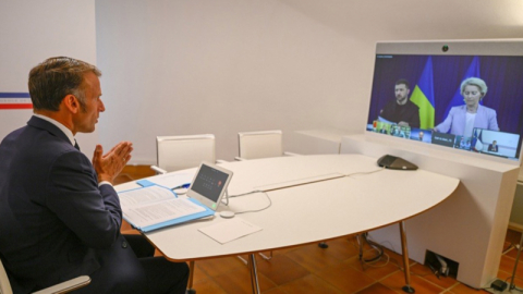 Macron'dan Rusya açıklaması