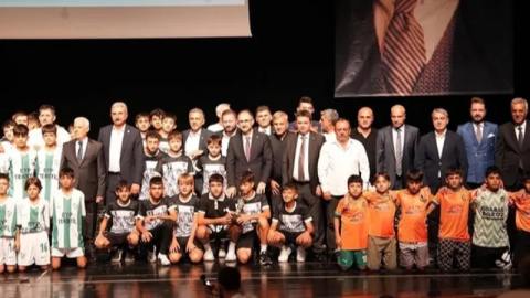 Gemlik Belediyespor'dan 3 kupa birden