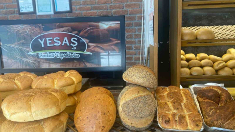 Yenişehir’de domatesli ekmek üretildi