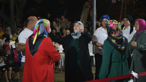 Osmangazi Belediyesi vatandaşlara eğlenceli yaz akşamları geçirtiyor