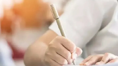 Devlet korumasında olan gençlerden YKS başarısı