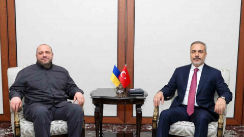 Bakan Fidan, Ukrayna Milli Güvenlik ve Savunma Konseyi Sekreteri Umerov ile görüştü