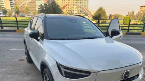 Bayiden alınan Volvo marka sıfır elektrikli araç kusurlu çıktı