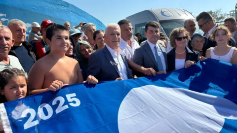 Mudanya'nın Eşkel sahili 'Mavi Bayrak'a kavuştu