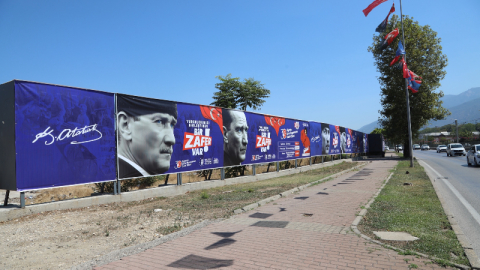 Zafer Bayramı coşkusu Bursa'nın her köşesinde!