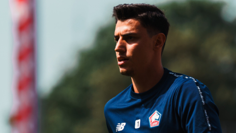 ÖNCE KURTARDI SONRA ATTIRDI