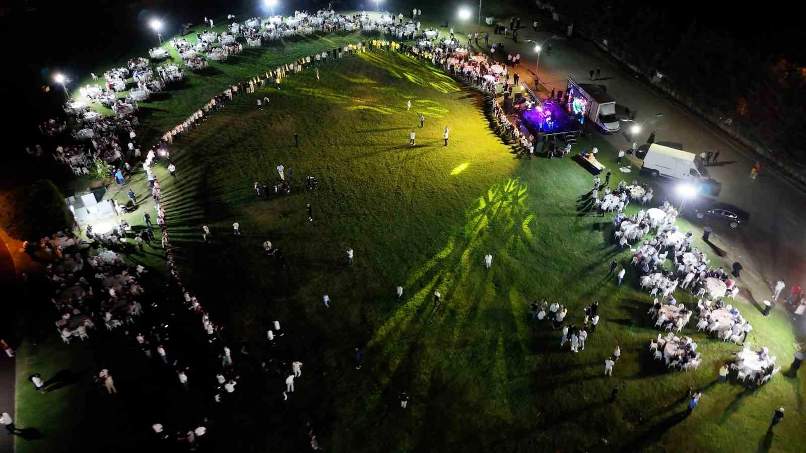 Bursa’da siyaset ve iş dünyasını buluşturan düğün
