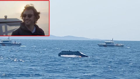 İş insanının ellerini ve yüzünü balıklar yemiş