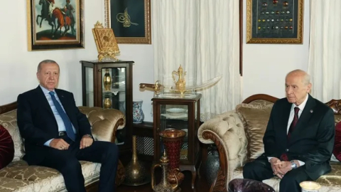 Cumhurbaşkanı Erdoğan, MHP lideri Bahçeli’yi evinde ziyaret etti