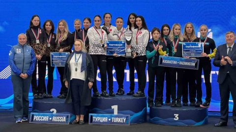 Curling milli takımı çifte madalya ile dönüyor