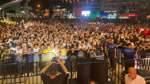 Elektrik arızası ve sağanak, Aleyna Tilki konserini erteledi