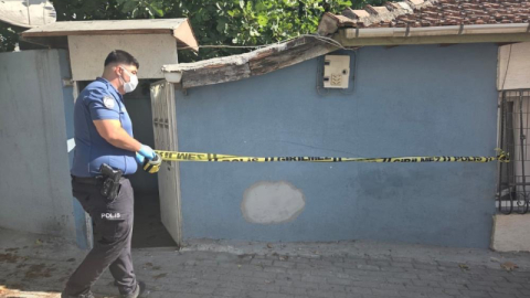 Yalnız yaşadığı evde ölü bulundu