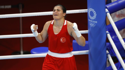 Busenaz Sürmeneli eleştirilere cevap verdi