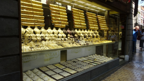 Fındıktan altına darbe