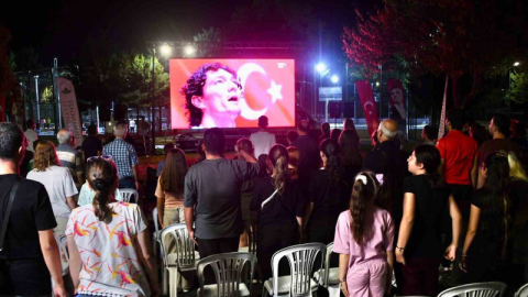 Osmangazi Belediyesi milli heyecanı meydanlara taşıdı