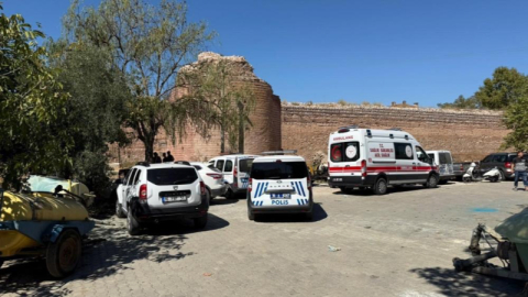 Bursa'da tarihi surların dibinde erkek cesedi bulundu