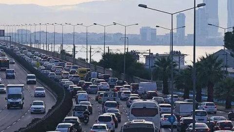 Trafiğe kayıtlı taşıt 33 milyona yaklaştı