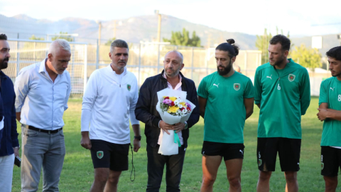 MHP İlçe Başkanı Ahmet Eraslan,Kestel Çilekspor'a ziyarette bulundu