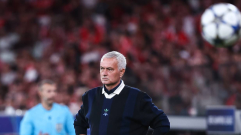 Mourinho'dan imza töreninde Fenerbahçe'ye eleştiri