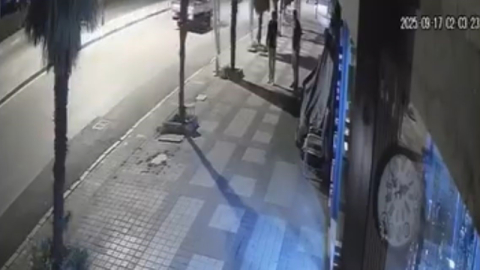 Önce paraları sonra meyveleri çalan şüpheli kameraya yakalandı