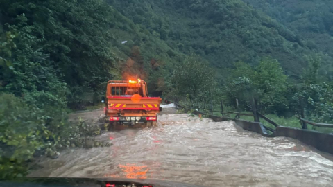 Faruk Çelik Artvin için geçmiş olsun mesajı yayınladı