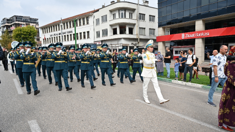 Bursa’da renkli ve sesli festival