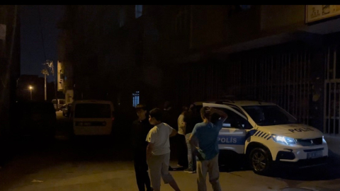 Gece yarısı husumetlisinin aracını kundakladı