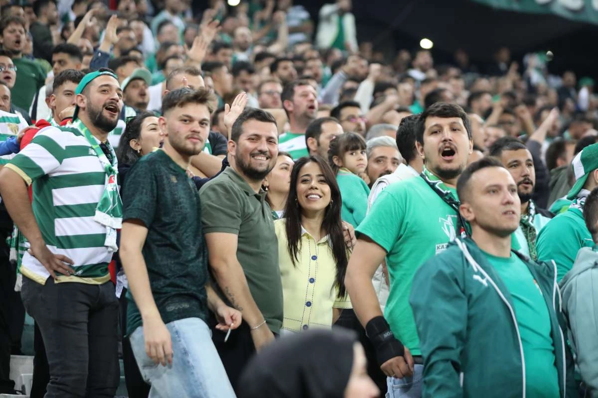 (FOTO GALERİ) Bursaspor-Isparta 32 Spor Taraftar Fotoğrafları-1