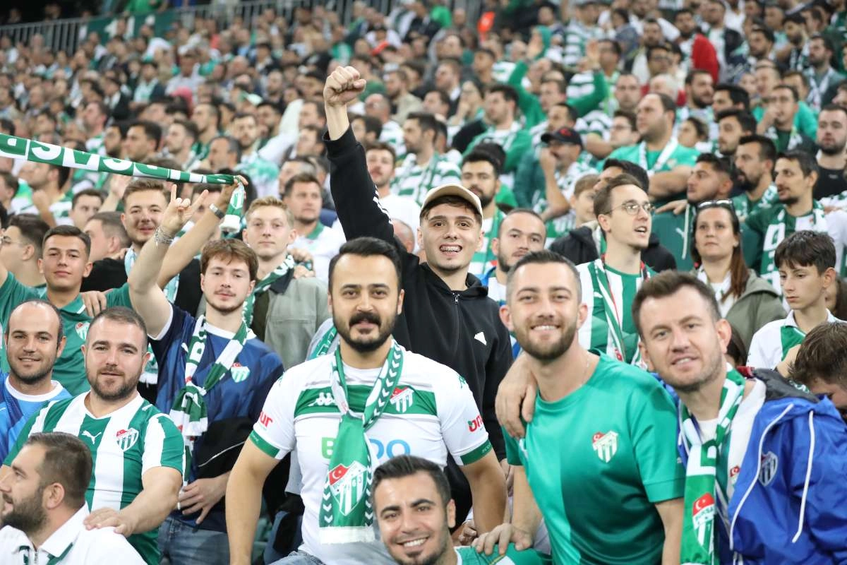 (FOTO GALERİ) Bursaspor-Isparta 32 Spor Taraftar Fotoğrafları-1