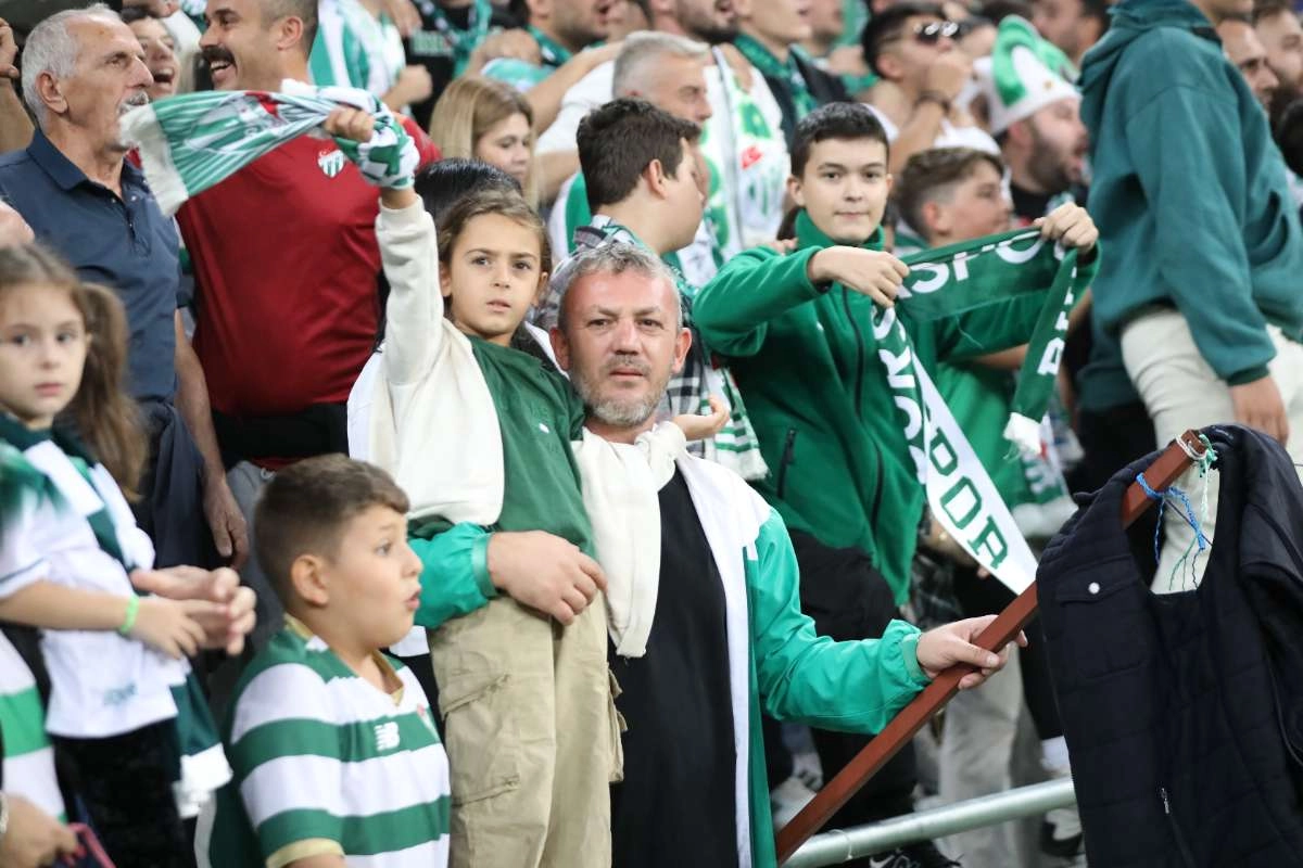 (FOTO GALERİ) Bursaspor-Isparta 32 Spor Taraftar Fotoğrafları-1