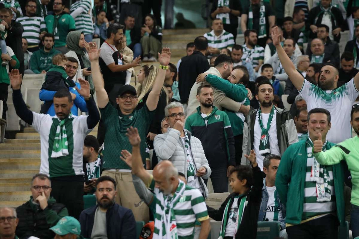 (FOTO GALERİ) Bursaspor-Isparta 32 Spor Taraftar Fotoğrafları-1